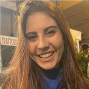 Laureata in Psicologia (magistrale) e tutor per ragazzi con DSA impartisce lezioni per scuola primaria/ secondaria